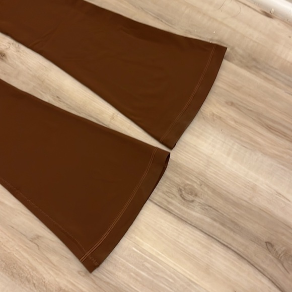 Lululemon leggings high rise flare groove - Picture 6 of 7